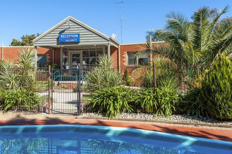  Schoolies Week Accommodation