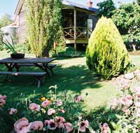 Holyrood House - Schoolies Week Accommodation