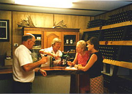 Amarillo Vines - Schoolies Week Accommodation 0
