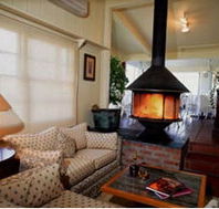 Squids Ink Motel And Restaurant - Schoolies Week Accommodation