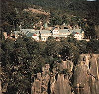 Mount Buffalo Chalet  Cresta Lodge - Schoolies Week Accommodation