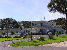 Blue Horizon Motel - Schoolies Week Accommodation 0