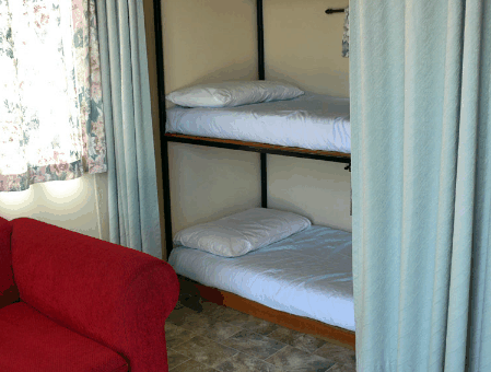 Stanley Cabin and Tourist Park - Schoolies Week Accommodation