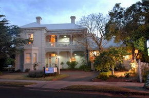 Comfort Inn Riversleigh - Schoolies Week Accommodation 0
