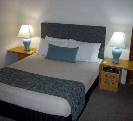 Quality Hotel Airport International - Schoolies Week Accommodation 3