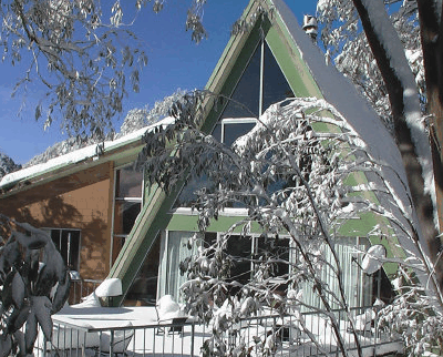 Ripparoo Ski Lodge - Schoolies Week Accommodation