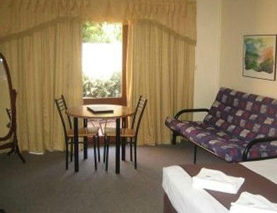 Parkway Motel - Schoolies Week Accommodation 2