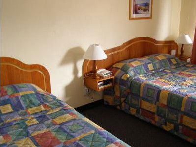 All Seasons Motor Lodge - Schoolies Week Accommodation 1