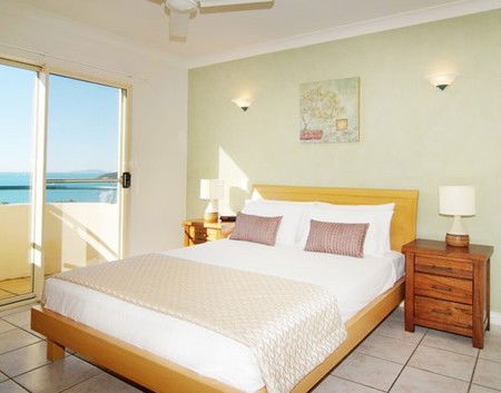  Schoolies Week Accommodation