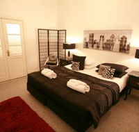 Brackson House B and B - Schoolies Week Accommodation