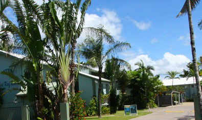 Coral Reef Resort  Holiday Apartments - Schoolies Week Accommodation 1