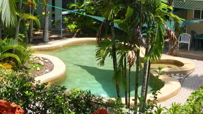 Coral Reef Resort  Holiday Apartments - Schoolies Week Accommodation 2