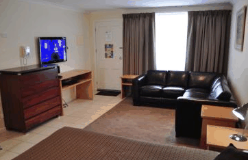 Emu Point Motel - Schoolies Week Accommodation