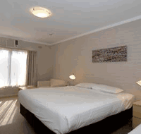 Murray Street Lodge - Schoolies Week Accommodation