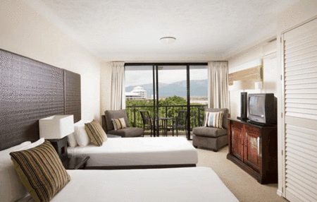 Mantra Esplanade - Schoolies Week Accommodation 5