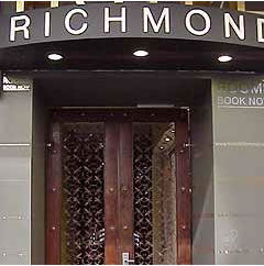 Hotel Richmond - Schoolies Week Accommodation 0