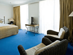 Clarion Hotel Mackay Marina - Schoolies Week Accommodation 1