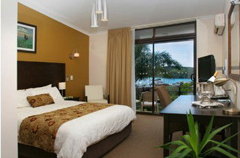 Whale Motor Inn - Schoolies Week Accommodation 0