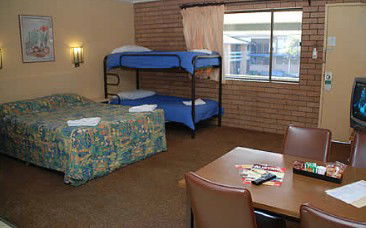  Schoolies Week Accommodation