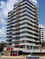  Schoolies Week Accommodation