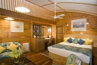  Schoolies Week Accommodation