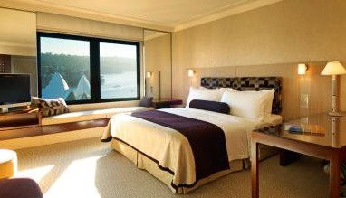 Intercontinental Sydney - Schoolies Week Accommodation 1