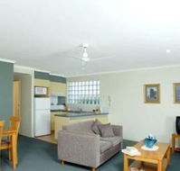 Beaches Holiday Resort - Schoolies Week Accommodation