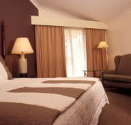 Tallawanta Lodge - Schoolies Week Accommodation