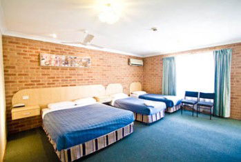  Schoolies Week Accommodation
