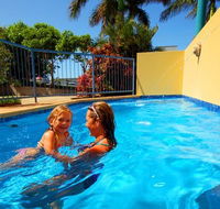 Caribbean Motel - Schoolies Week Accommodation