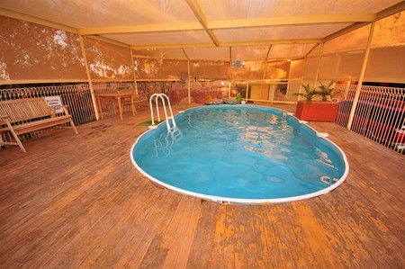 Desert View Apartments - Schoolies Week Accommodation 0