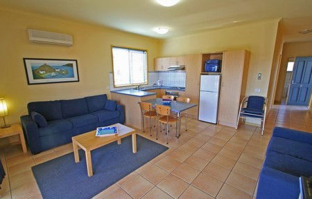 Seaview Motel & Apartments - Schoolies Week Accommodation 1