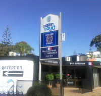 Palm Court Motor Inn - Schoolies Week Accommodation