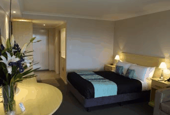 Dog Rock Motel - Schoolies Week Accommodation