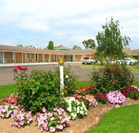 Bega Village Motor Inn - Schoolies Week Accommodation