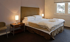 Lorne Hotel - Schoolies Week Accommodation