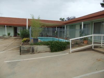 Country Comfort Cowra Countryman Motor Inn - Schoolies Week Accommodation 3