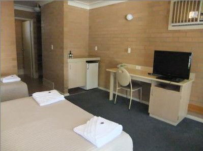 Country Comfort Cowra Countryman Motor Inn - Schoolies Week Accommodation 4
