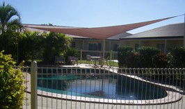 Emerald Explorers Inn - Schoolies Week Accommodation 2