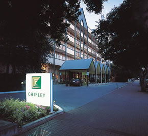 Chifley On South Terrace - Schoolies Week Accommodation 5