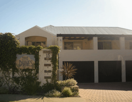 The Dunes - Schoolies Week Accommodation