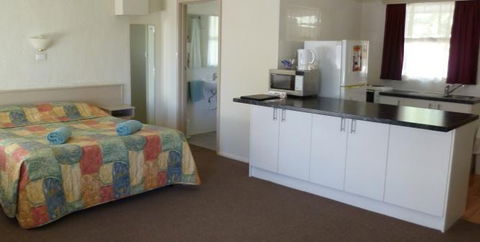 Alice Motor Inn - Schoolies Week Accommodation 4