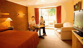 Goldsmith Motel/ Bed And Breakfast - Schoolies Week Accommodation 1