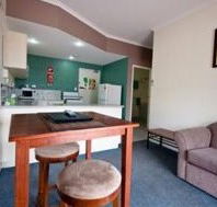 The Swagmans Rest Motel - Schoolies Week Accommodation