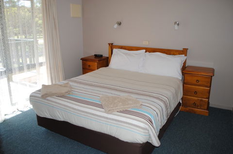 Lakes Entrance Country Cottages - Schoolies Week Accommodation 4