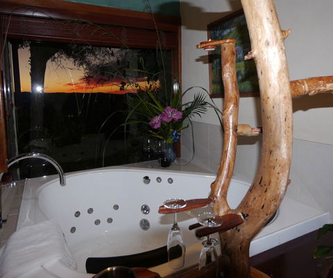 Lillypillys Cottages & Day Spa - Schoolies Week Accommodation 7