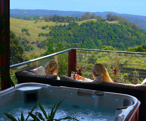 Lillypillys Cottages & Day Spa - Schoolies Week Accommodation 8