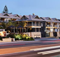 Sunmoon Boutique Resort - Schoolies Week Accommodation