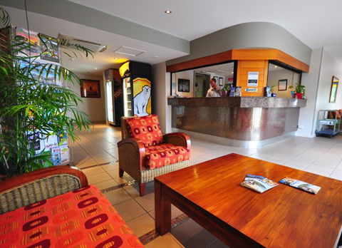 Waters Edge The Strand - Townsville - Schoolies Week Accommodation 2