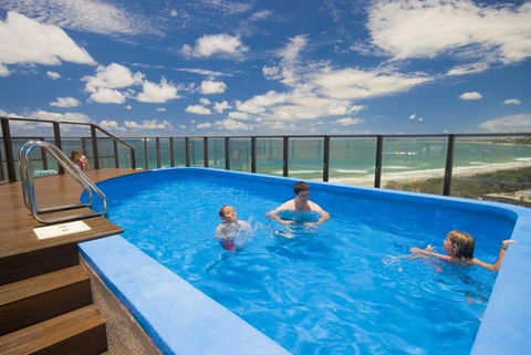 Majorca Isle Beachside Resort - Schoolies Week Accommodation 3